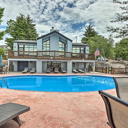 Sunny Osage Beach With Balcony And Lakefront View Extérieur photo